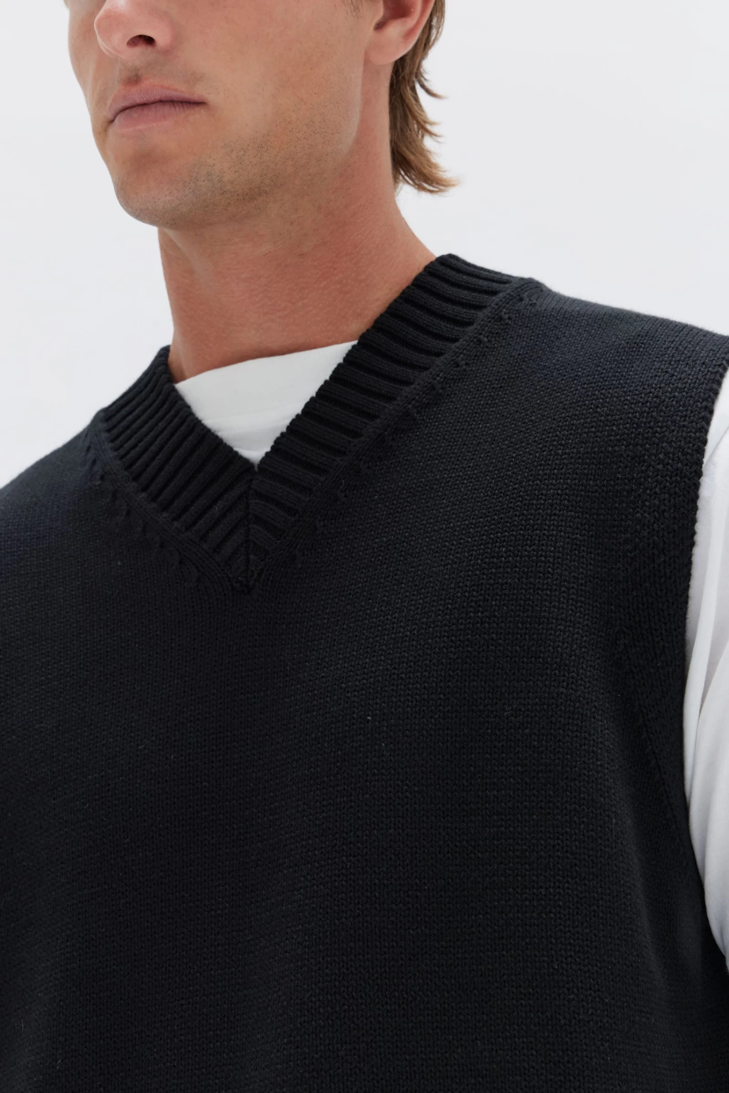 Leo Knit Vest - Image 2