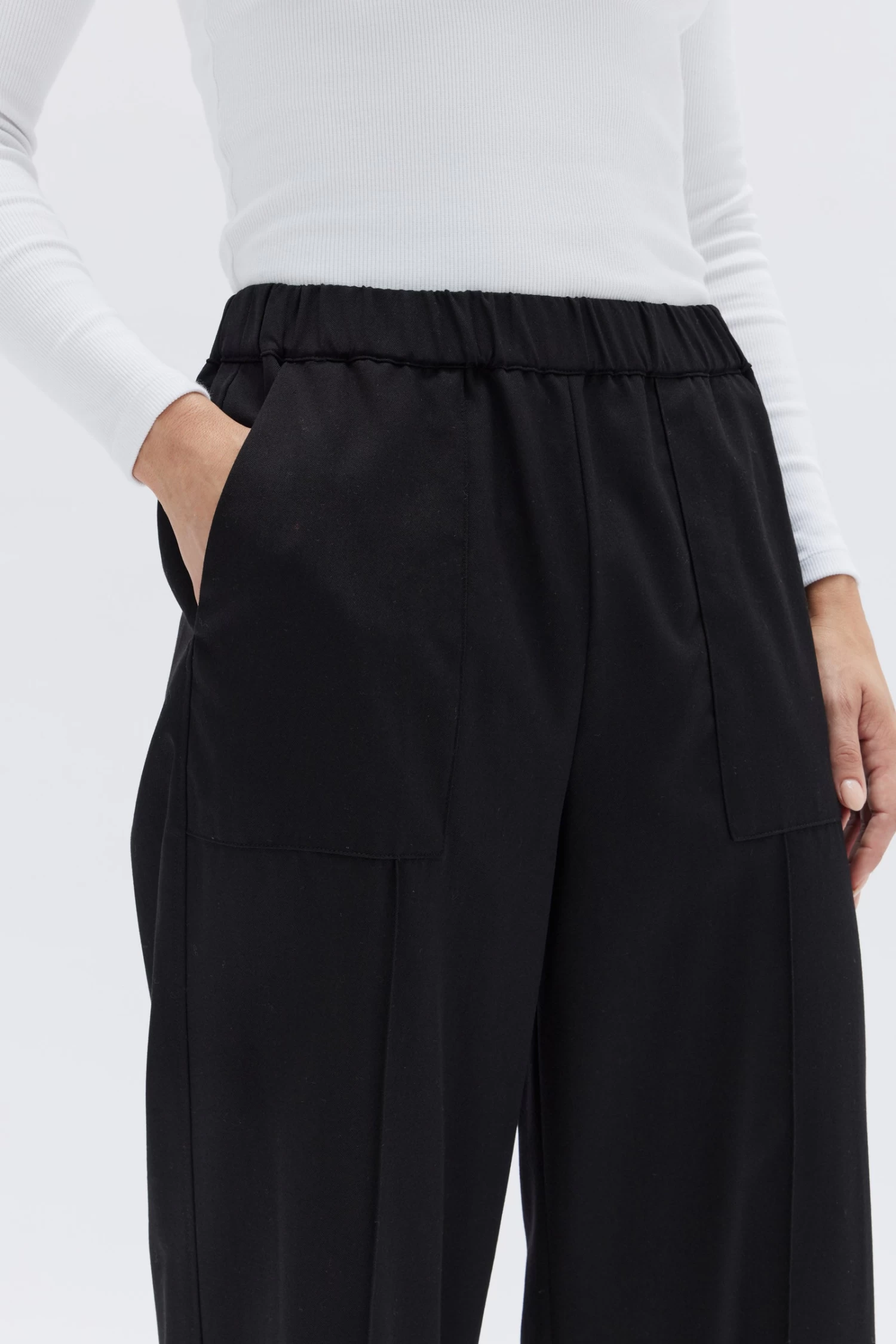 Demi Wool Trouser - Image 4