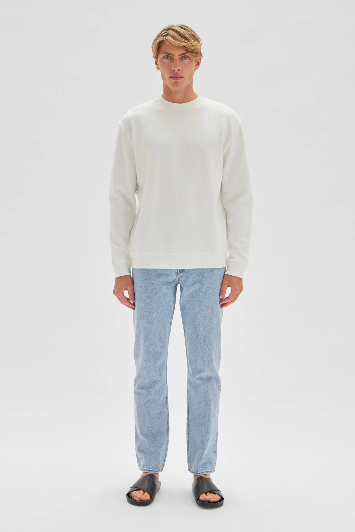 Archer Textured Crew - Image 3