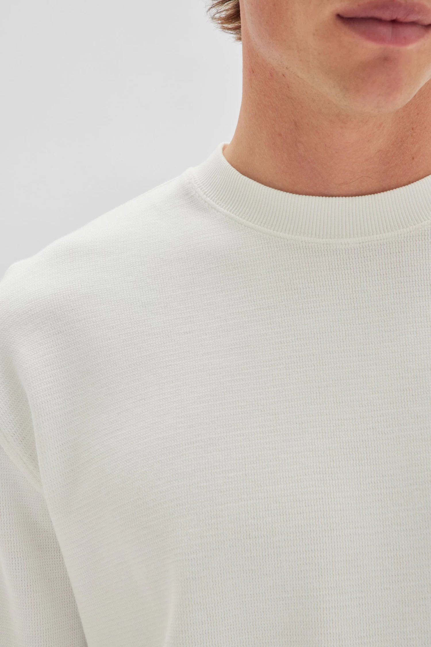 Archer Textured Crew - Image 2